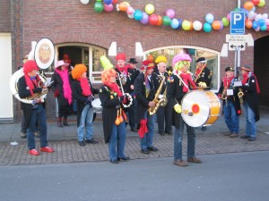 11 jaar ons vaste plekje langs de optocht 2005   